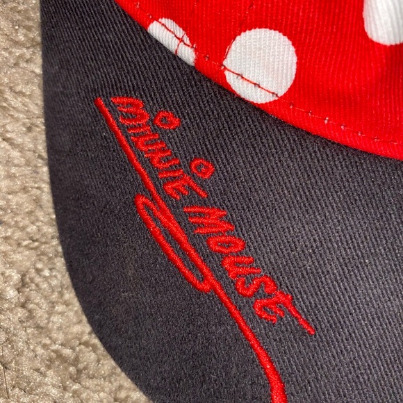Minnie Mouse hat - Picture 2 of 3
